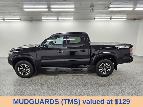 Used 2023 Toyota Tacoma TRD Sport AWD/4WD image 10