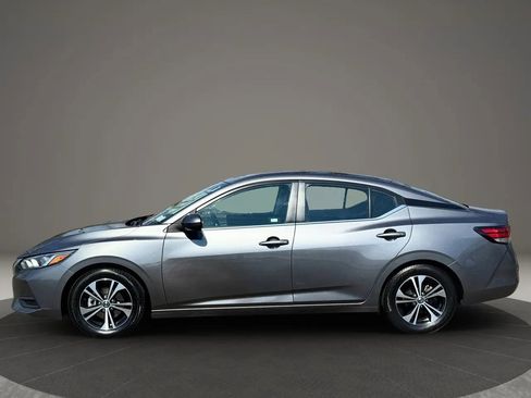 Used 2021 Nissan Sentra SV image 3