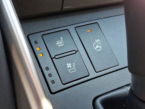 Used 2019 Lexus IS 300 AWD w/ Navigation Package image 25