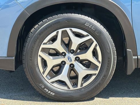 Used 2019 Subaru Forester Premium AWD/4WD image 31