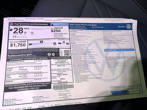 New 2026 Volkswagen Tiguan SE R-Line FWD image 18