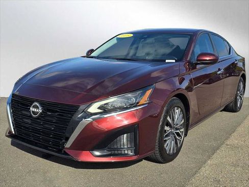 Used 2023 Nissan Altima 2.5 SV FWD image 7