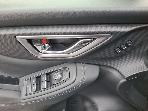 Used 2023 Subaru Forester Touring image 2