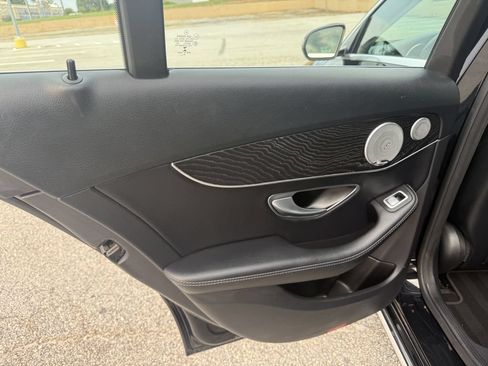 Used 2017 Mercedes-Benz C 300 4MATIC Sedan image 20