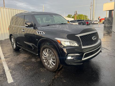 Used 2017 INFINITI QX80 4WD w/ Driver Assistance Package image 5