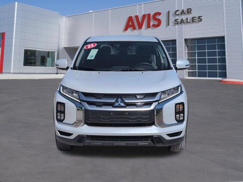 Used 2025 Mitsubishi Outlander Sport SE AWD/4WD image 2