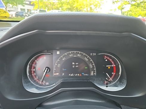 Used 2024 Toyota RAV4 XLE AWD/4WD image 19
