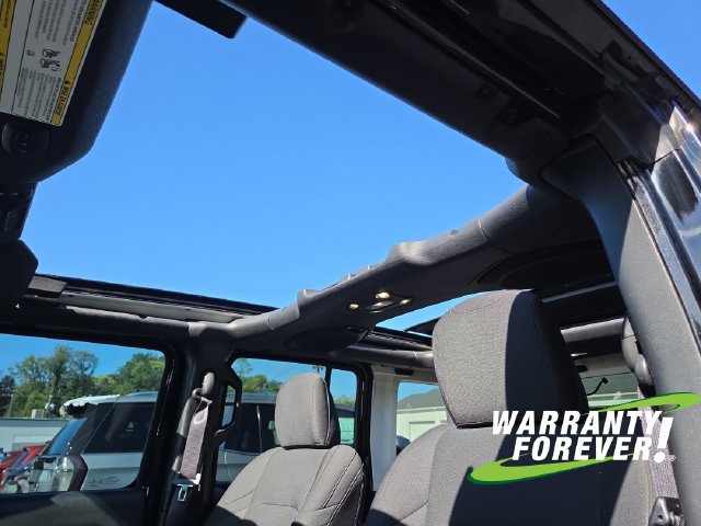 Used 2022 Jeep Wrangler Unlimited Sport AWD/4WD image 13
