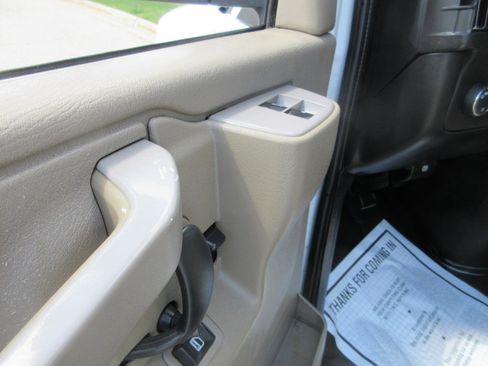 Used 2019 Chevrolet Express 2500 w/ Driver Convenience Package image 29