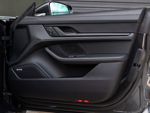 New 2026 Porsche Taycan 4S AWD/4WD image 42