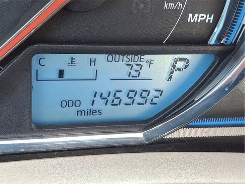 Used 2013 Toyota RAV4 Limited image 22