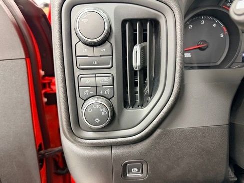 Certified 2025 Chevrolet Silverado 2500 W/T image 18