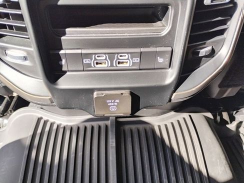 Used 2024 RAM 3500 Limited w/ Safety Group image 22