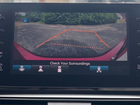 Used 2018 Honda Accord Touring image 25