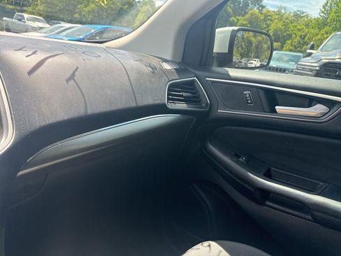 Used 2022 Ford Edge SEL w/ Convenience Package image 15