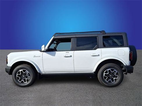 Used 2023 Ford Bronco Outer Banks image 7