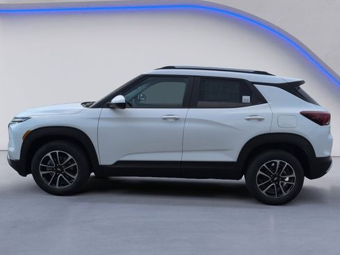 New 2026 Chevrolet TrailBlazer LT w/ LT Cold Weather Package image 4