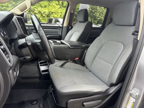 Used 2020 RAM 1500 Big Horn AWD/4WD image 5