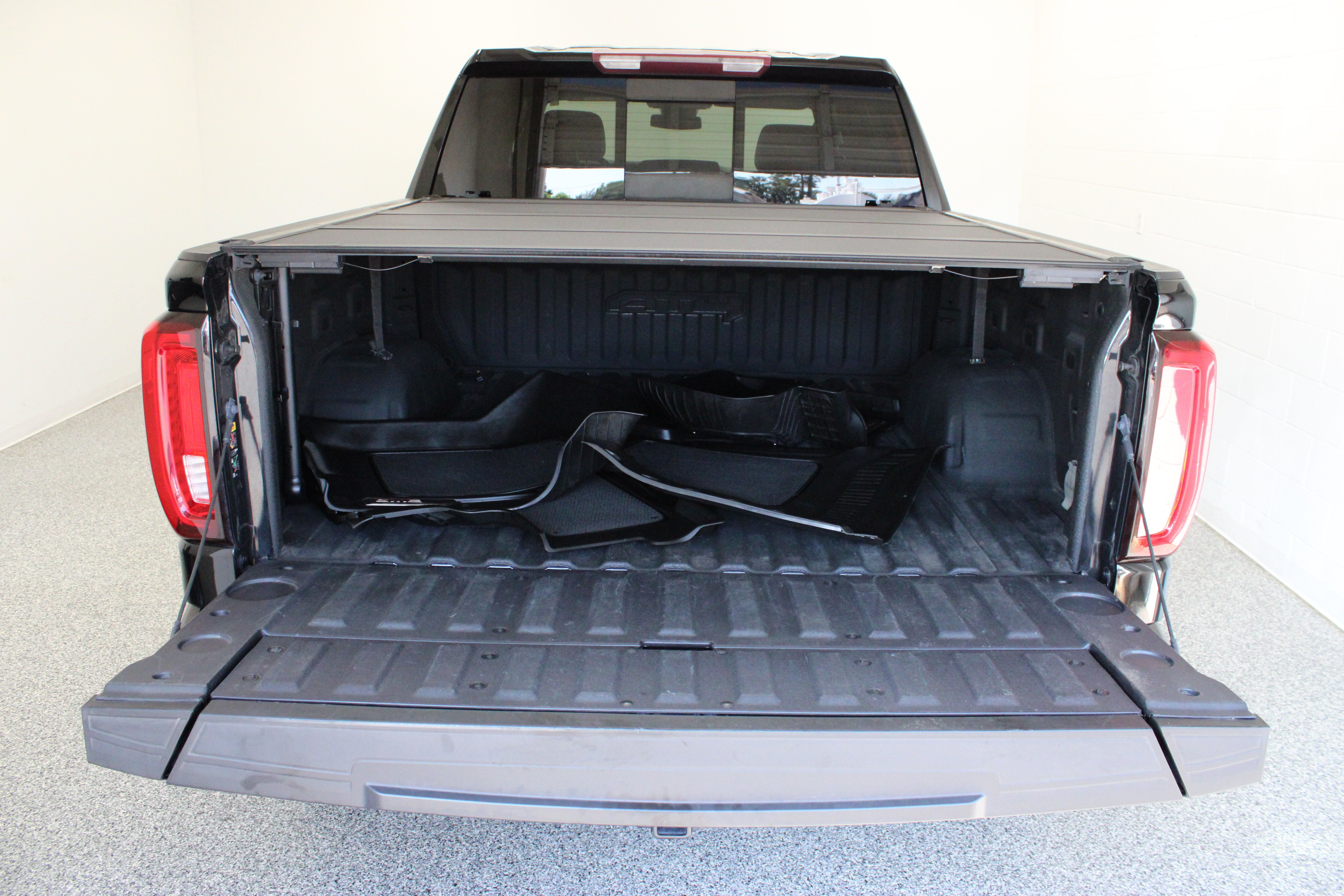 Used 2023 GMC Sierra 1500 AT4 w/ AT4 Preferred Package AWD/4WD image 10