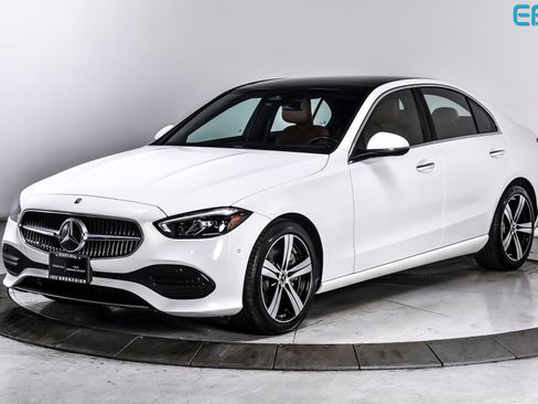 Used 2025 Mercedes-Benz C 300 4MATIC Sedan image 2