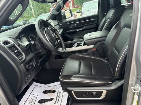 Used 2024 RAM 1500 Laramie AWD/4WD image 8