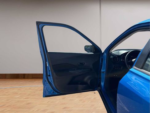 Used 2024 Nissan Kicks S FWD image 9