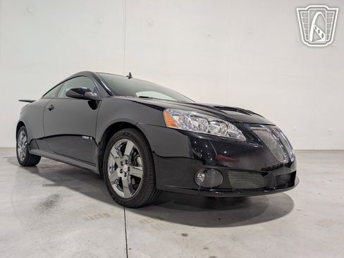 Used 2009 Pontiac G6 GXP w/ Sun And Sound Package image 29