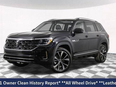 Used 2024 Volkswagen Atlas SEL Premium R-Line image 2
