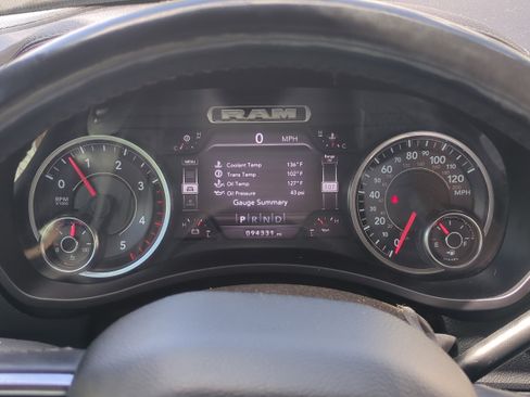 Used 2019 RAM 3500 Laramie image 28