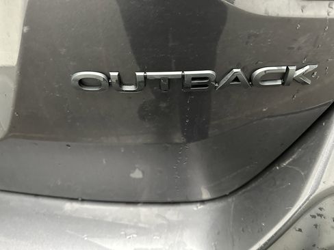 Used 2025 Subaru Outback Onyx Edition AWD/4WD image 9
