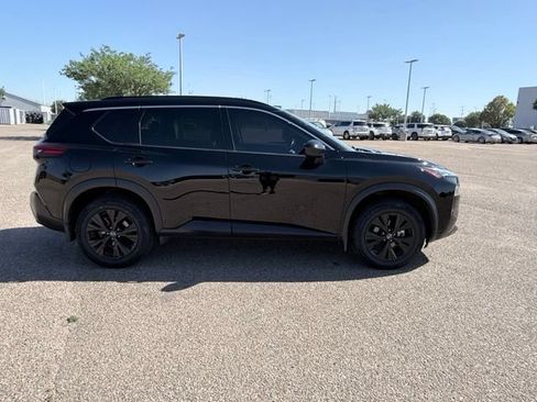 Used 2023 Nissan Rogue SV w/ SV Premium B Package FWD image 4