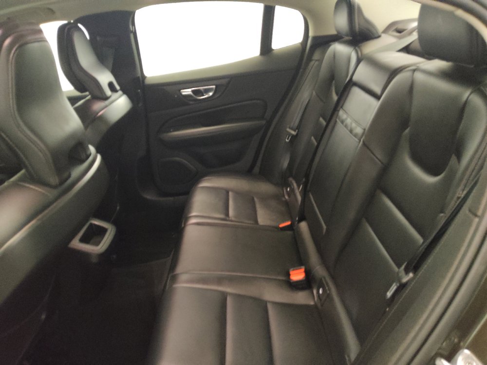 Used 2022 Volvo S60 B5 Momentum AWD/4WD image 18