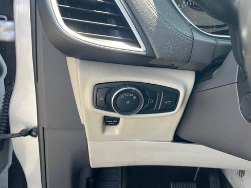 Used 2017 Lincoln MKX Select w/ Select Plus Package AWD/4WD image 21
