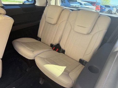 Used 2019 Mercedes-Benz GLS 450 4MATIC image 5