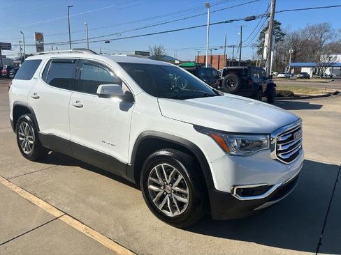 Used 2019 GMC Acadia SLE image 3