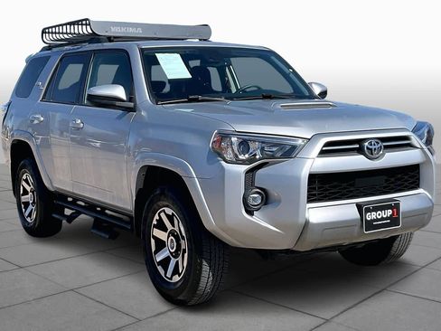 Used 2023 Toyota 4Runner TRD Off-Road image 3