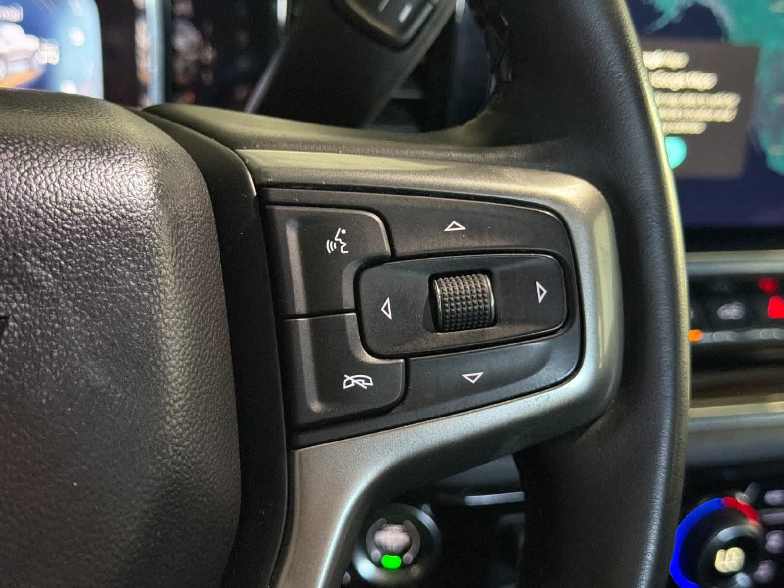 Used 2025 Chevrolet Silverado 1500 LT AWD/4WD image 26