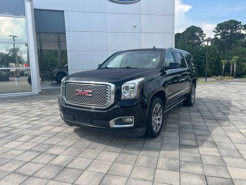 Used 2016 GMC Yukon XL Denali w/ Open Road Package AWD/4WD image 2