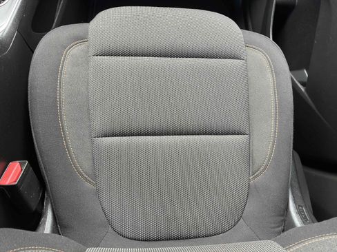 Used 2020 Chevrolet Traverse LS FWD image 39