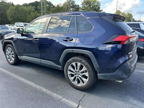 Used 2021 Toyota RAV4 XLE Premium FWD image 2