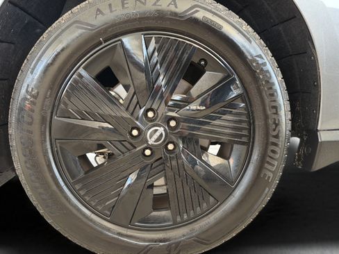 Certified 2025 Nissan Murano SV AWD/4WD image 24