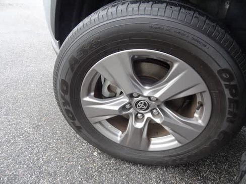 Certified 2024 Toyota RAV4 LE AWD/4WD image 28