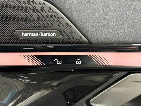 New 2026 BMW 530i xDrive w/ M Sport Package AWD/4WD image 22