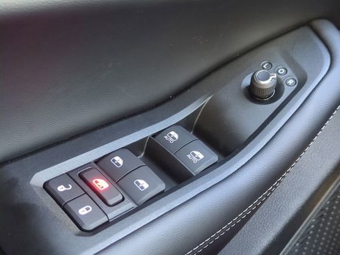 New 2025 Jeep Grand Cherokee Altitude image 26