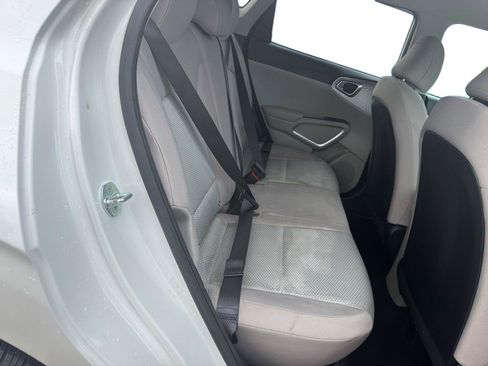 Used 2022 Kia Soul LX w/ Technology Package FWD image 8