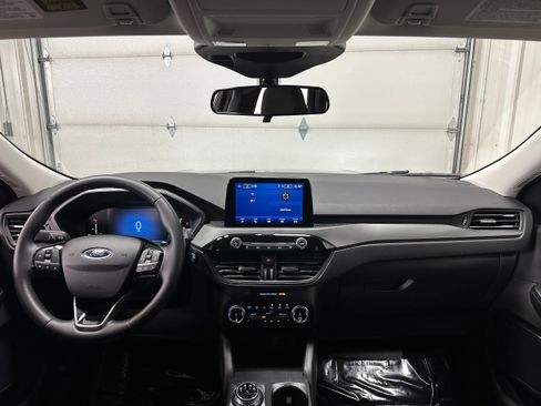 Certified 2024 Ford Escape Active image 2