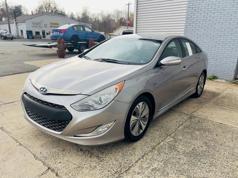 Used 2013 Hyundai Sonata Limited image 1