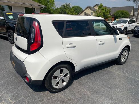 Used 2016 Kia Soul w/ Convenience Package FWD image 7