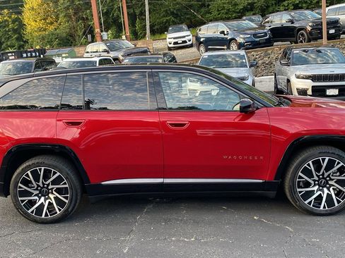 Used 2025 Jeep Wagoneer S Limited image 28