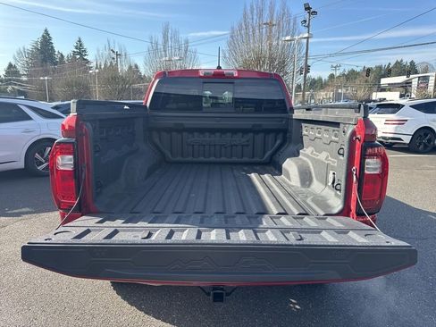 Used 2023 GMC Canyon AT4X w/ Edition 1 AWD/4WD image 14